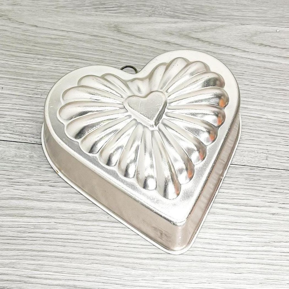 Vintage Copper Heart Jello Mold: 1960s Kitchen Wall Decor